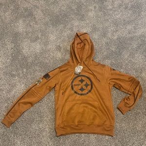 Steelers Salute to Service 2023 hoodie. Women’s Large